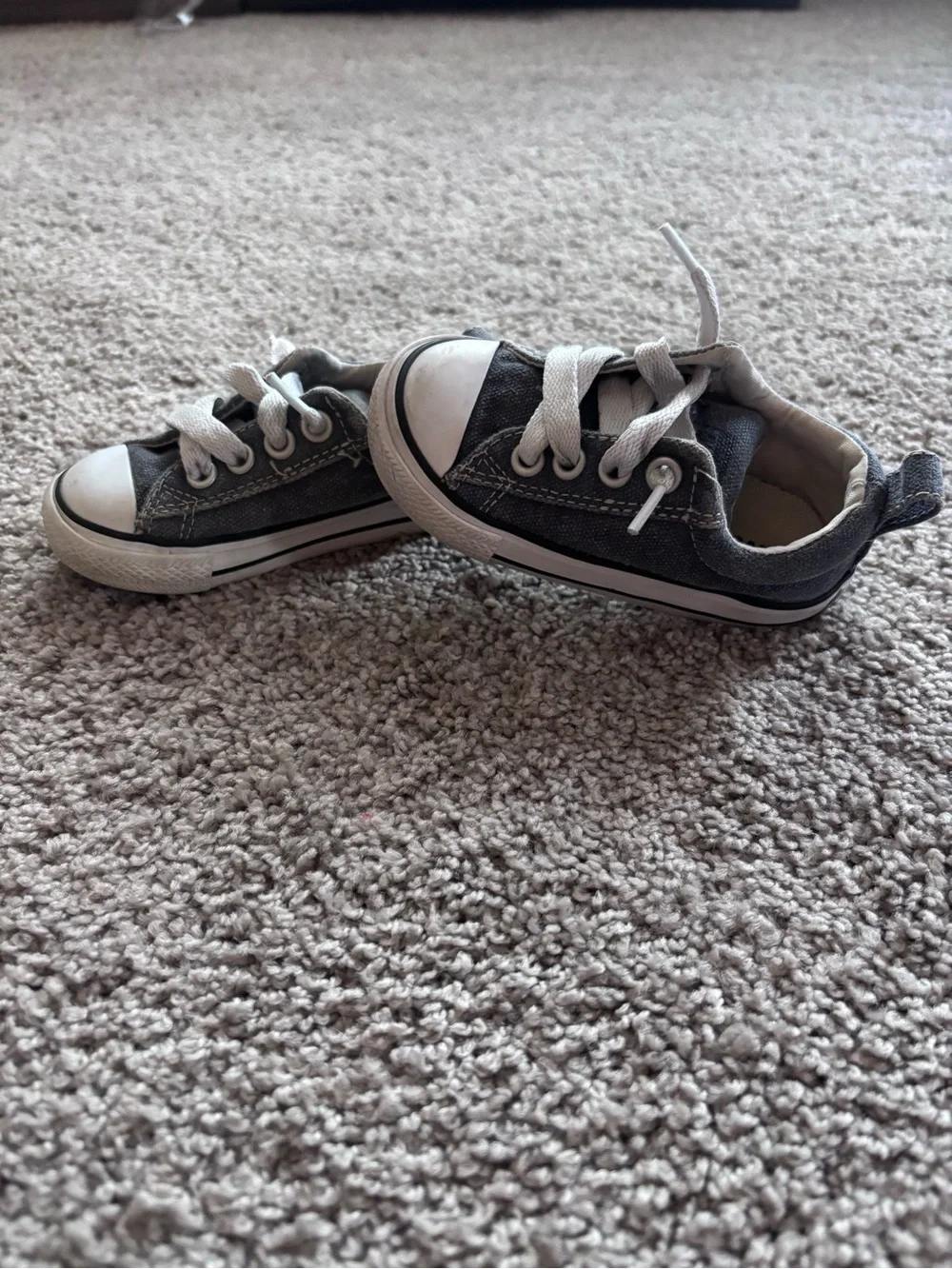 Kids Converse in navy